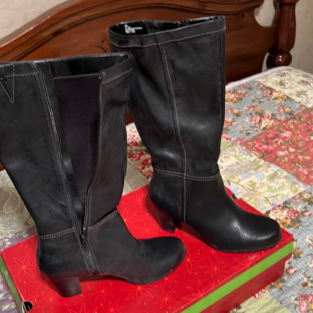 St. John’s Bay Black Boots